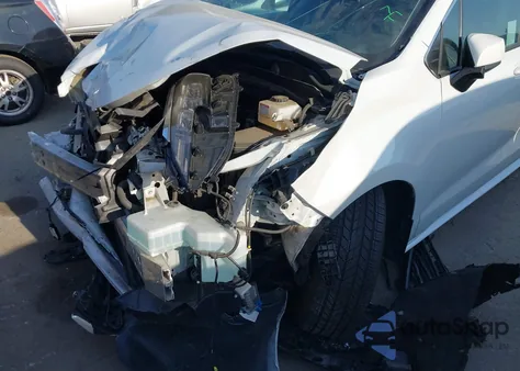 2022 Toyota Sienna Xle z USA, uszkodzony, nr VIN 5TDJRKEC3NS090368